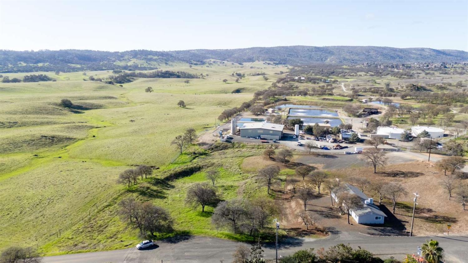 5134 Little John Road Copperopolis, CA 95228 - Photo 4 of 13 a view of city and ocean