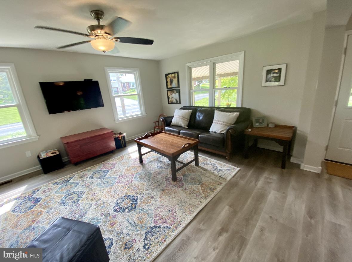 924 Pine Hill Road Lititz, PA 17543 - Photo 2 of 12