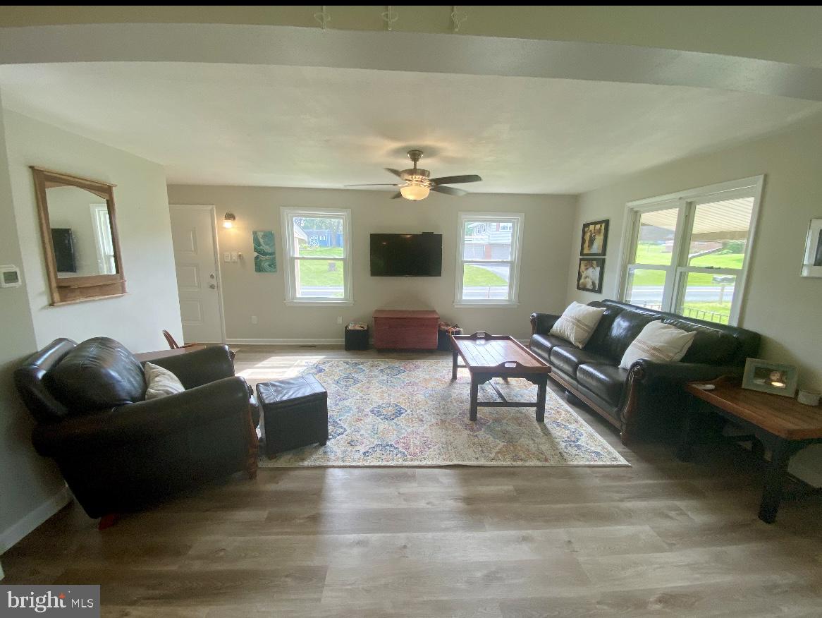 924 Pine Hill Road Lititz, PA 17543 - Photo 3 of 12
