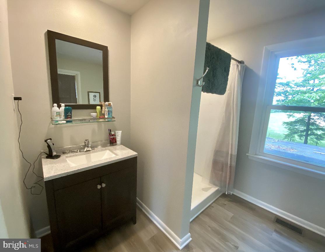 924 Pine Hill Road Lititz, PA 17543 - Photo 9 of 12