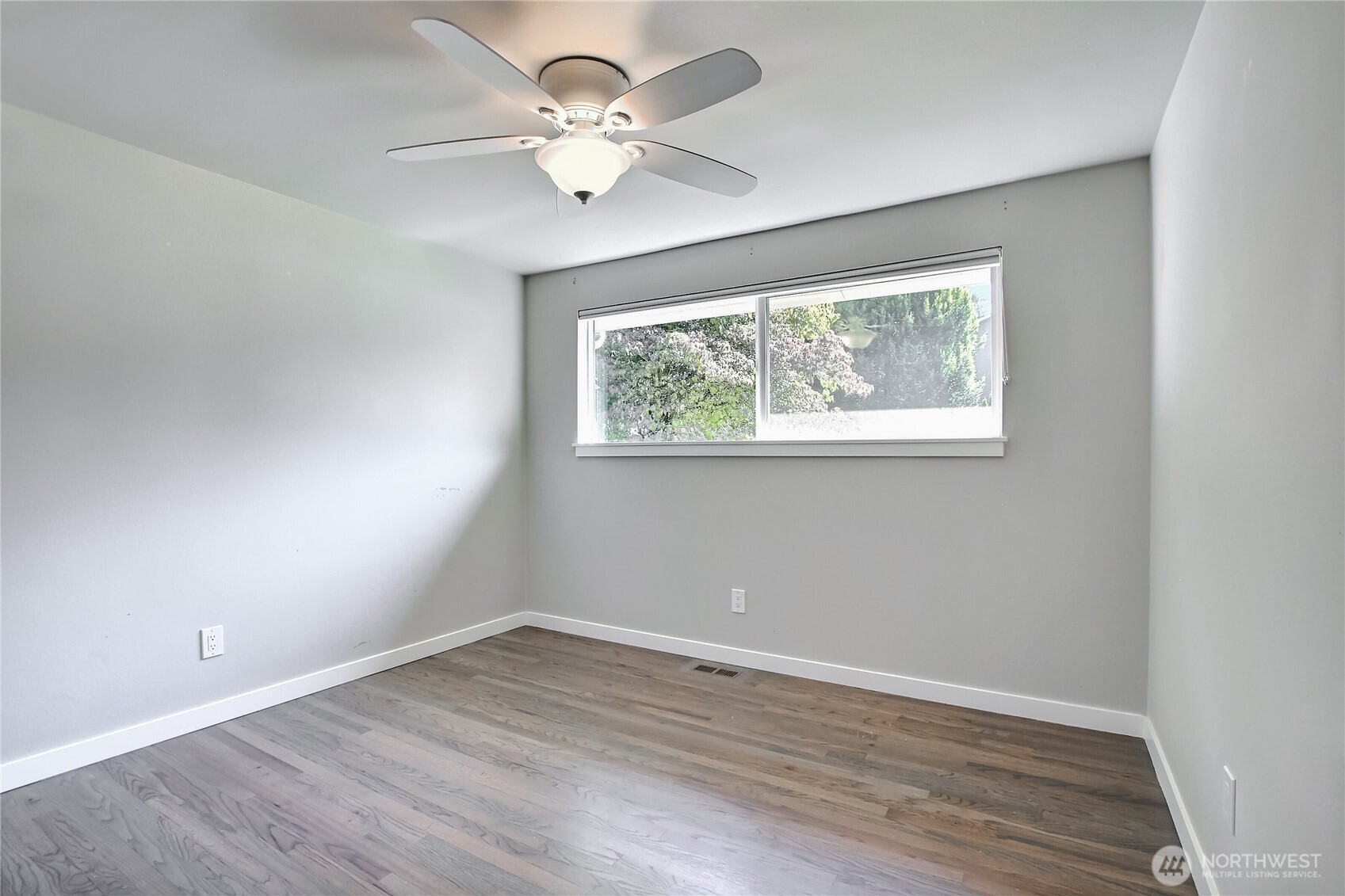 2025 Edmonds Avenue Northeast Renton, WA 98056 - Photo 21 of 33