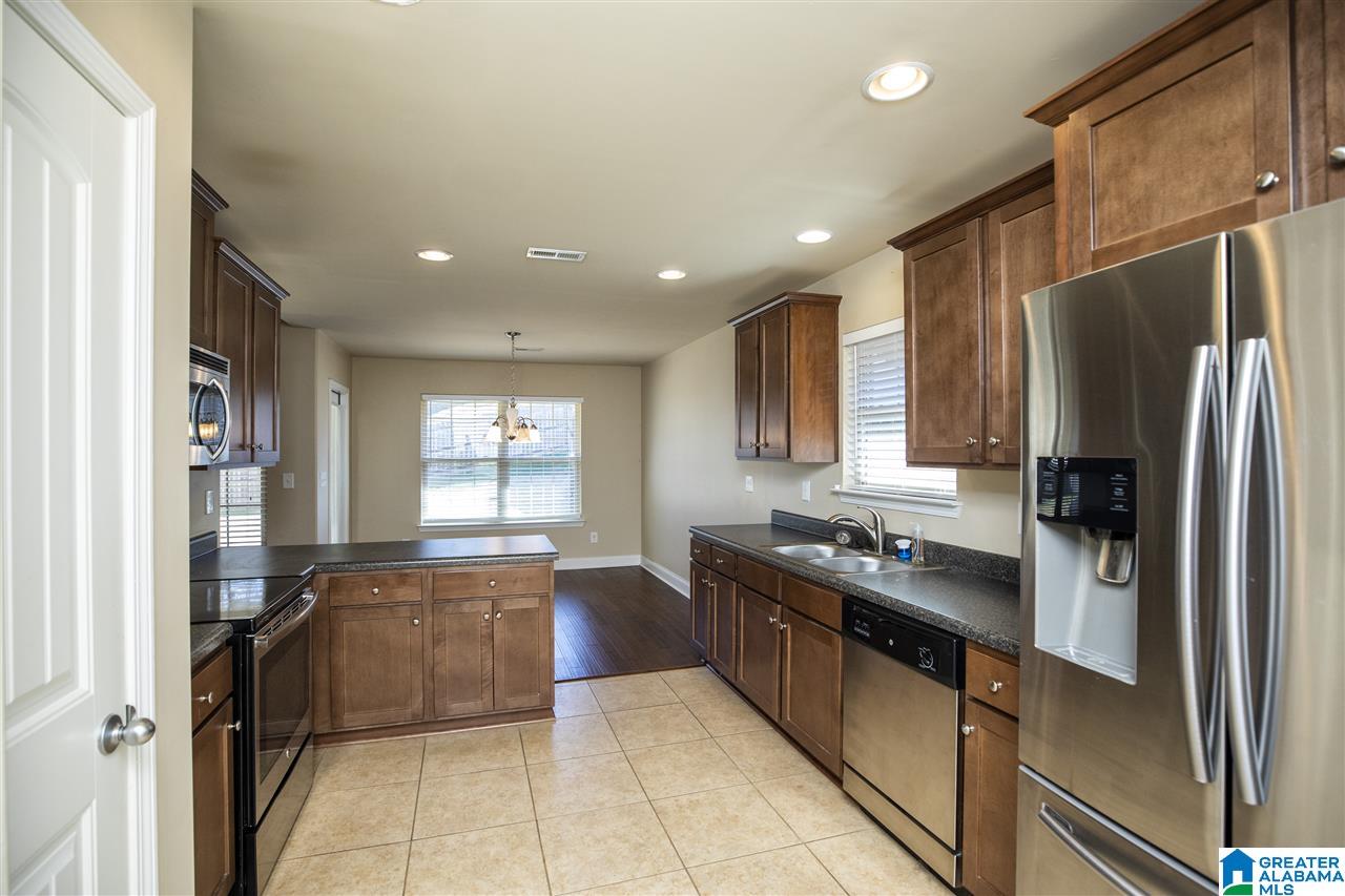 408 Rock View Trail Alabaster, AL 35114 - Photo 7 of 34