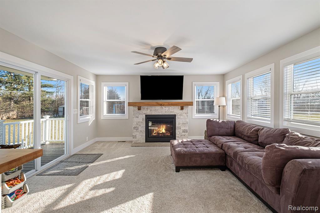 1475 West Thompson Road Fenton, MI 48430 - Photo 11 of 23