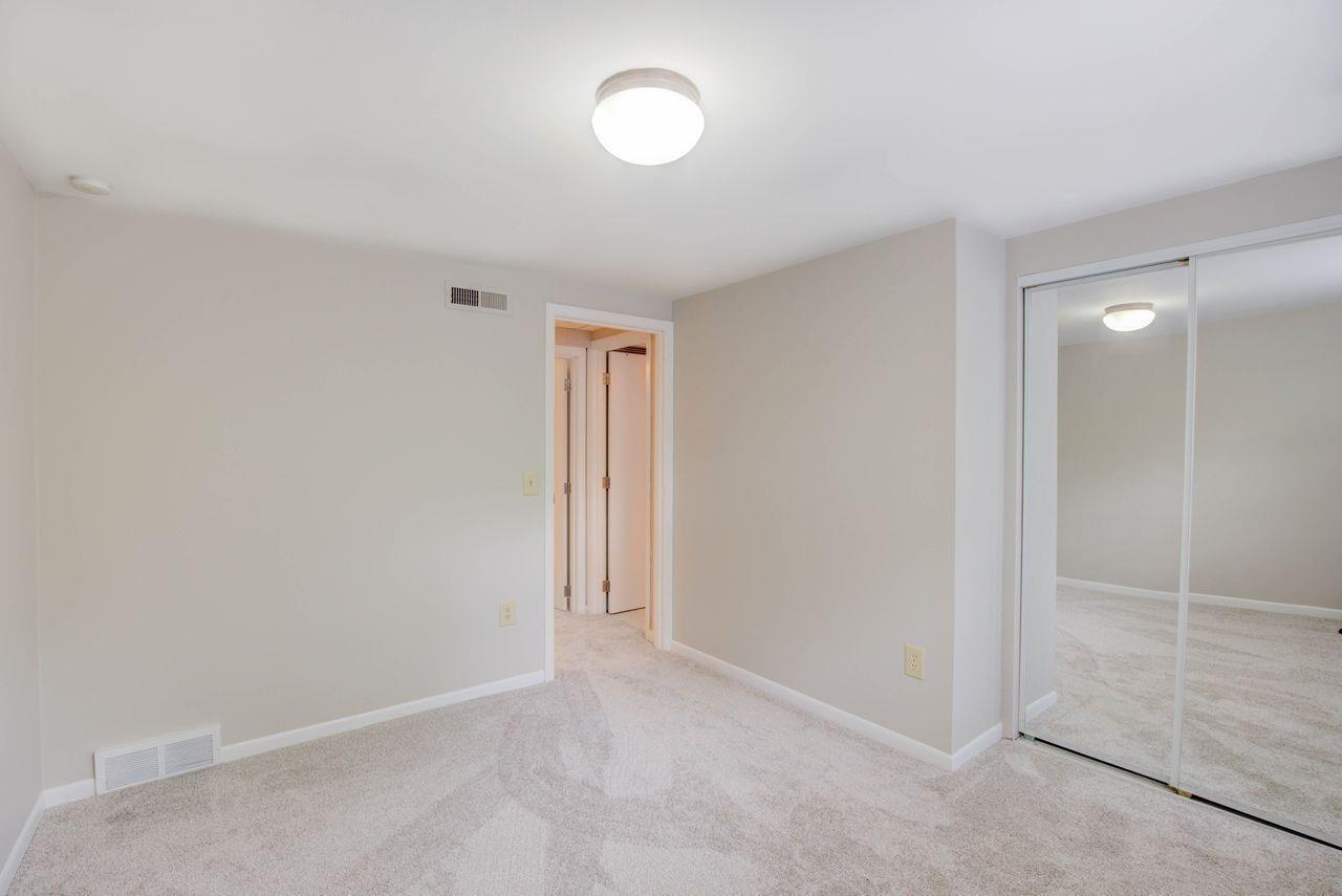 327 Fleming Road Wyoming, OH 45215 - Photo 22 of 31