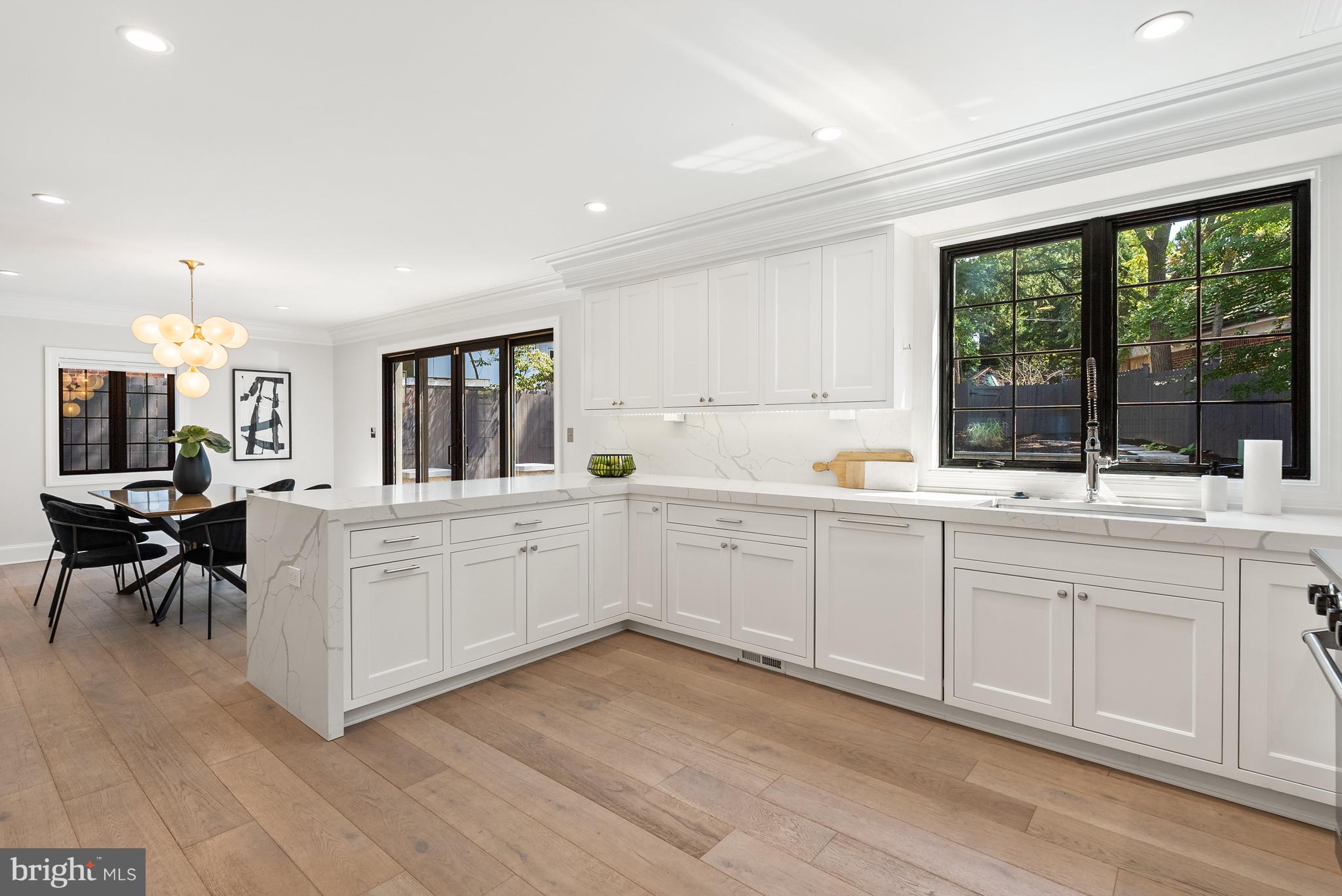 3126 Woodley Road Northwest Washington, DC 20008 - Photo 10 of 32 Kitchen