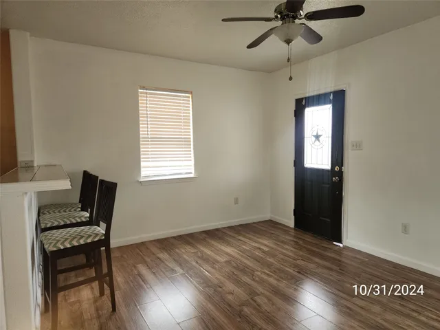 $800 | 703 North Avenue B, Freeport, TX 77541