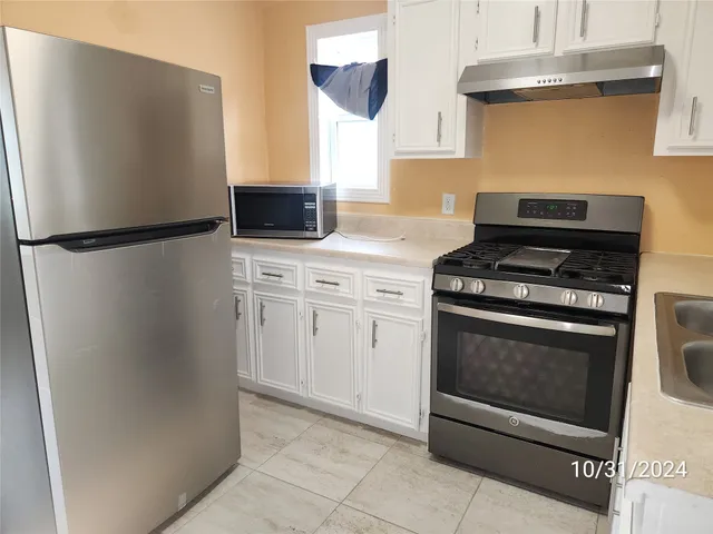 $800 | 703 North Avenue B, Freeport, TX 77541