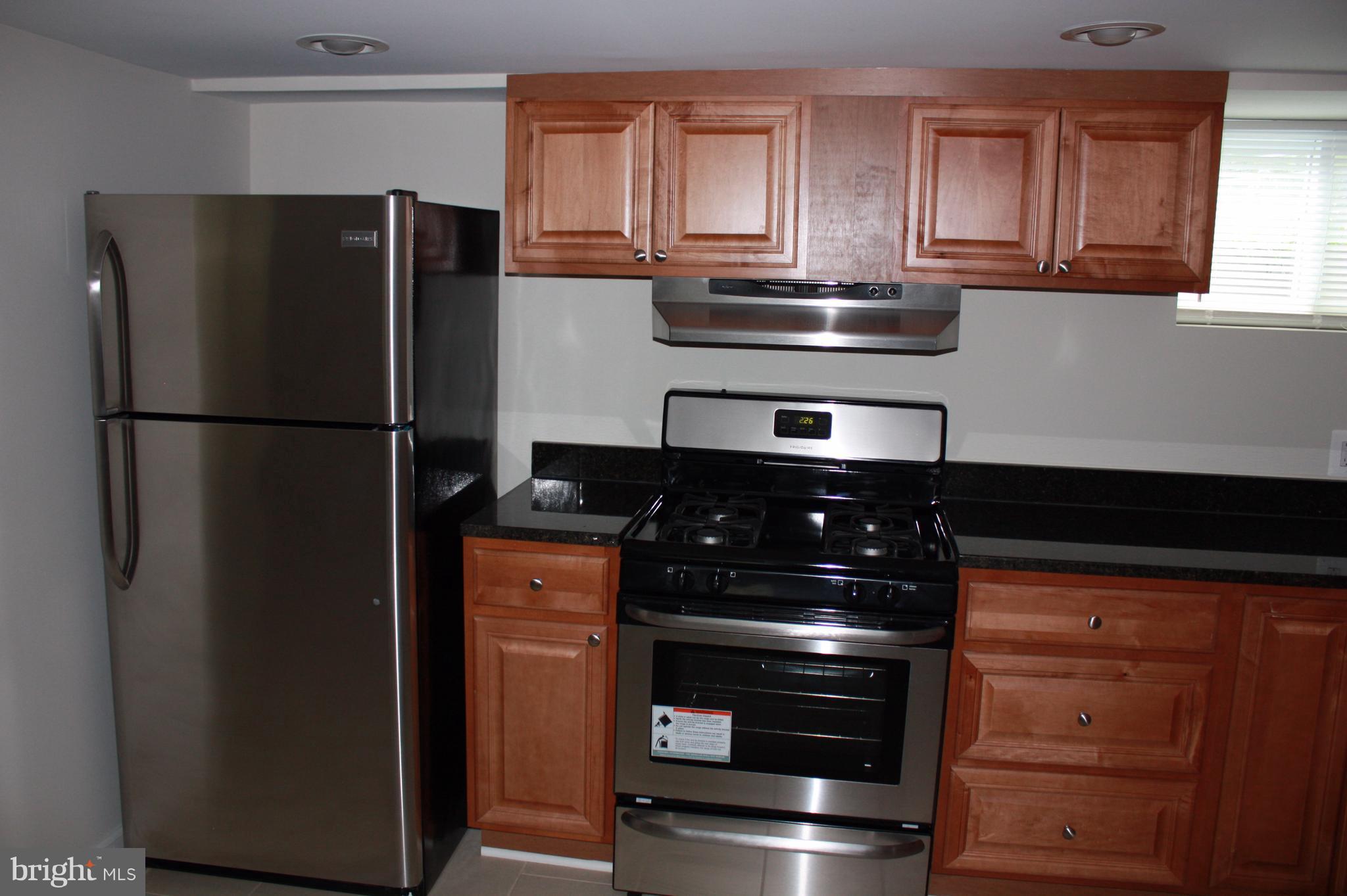 5121 Decatur Street Hyattsville, MD 20781 - Photo 5 of 13 Kitchen