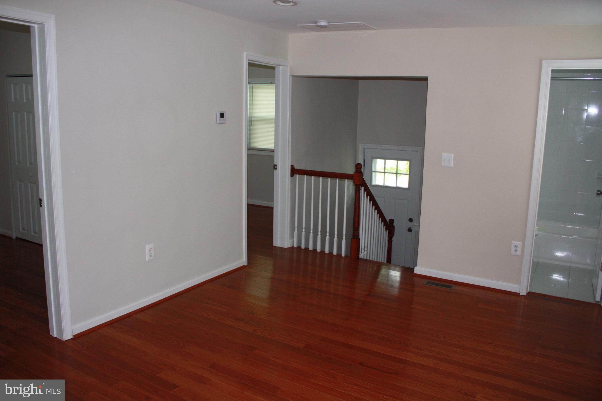 5121 Decatur Street Hyattsville, MD 20781 - Photo 6 of 13 Upstairs Sitting Area