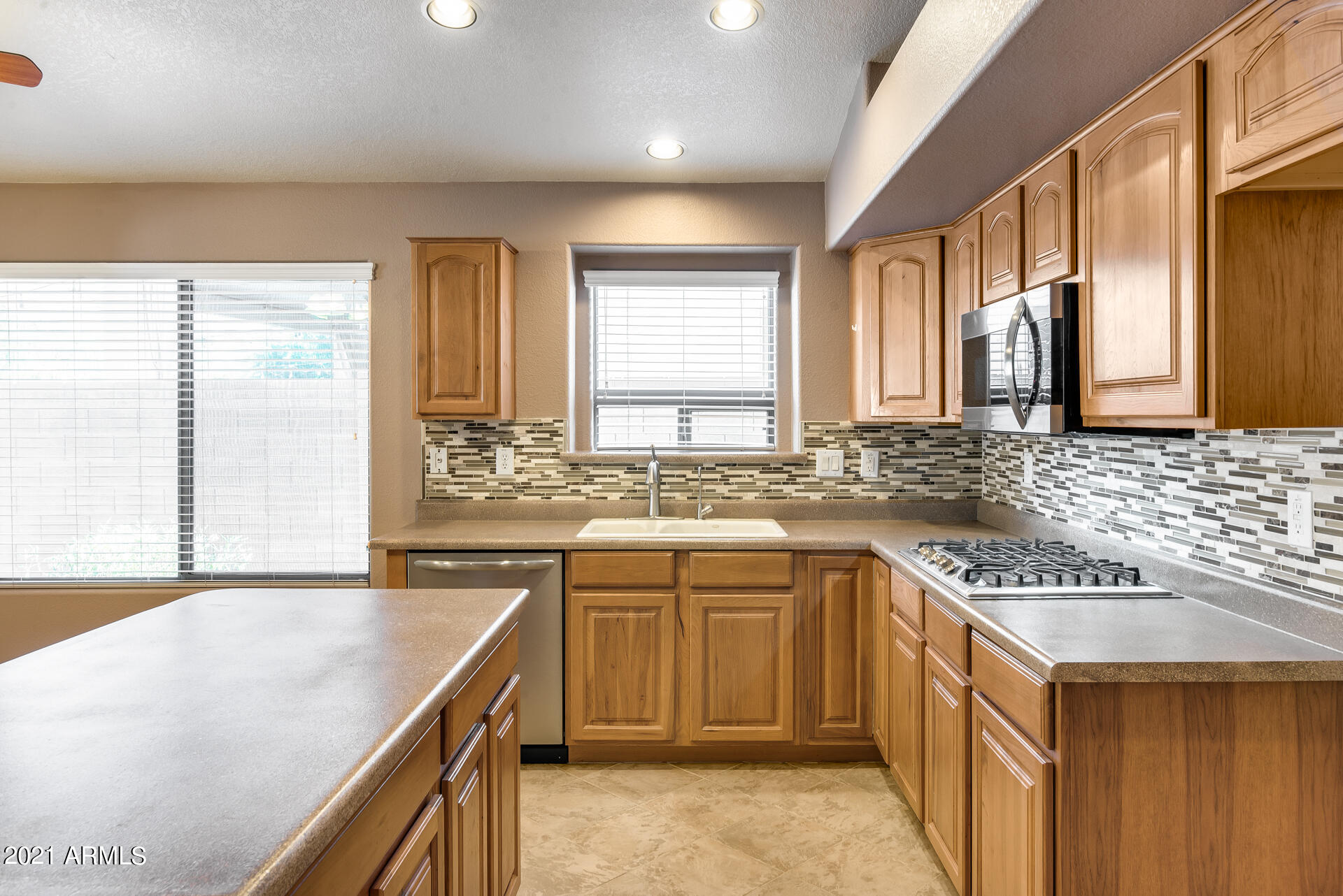 28919 North Nobel Road Phoenix, AZ 85085 - Photo 12 of 38 ChaseCapture-17