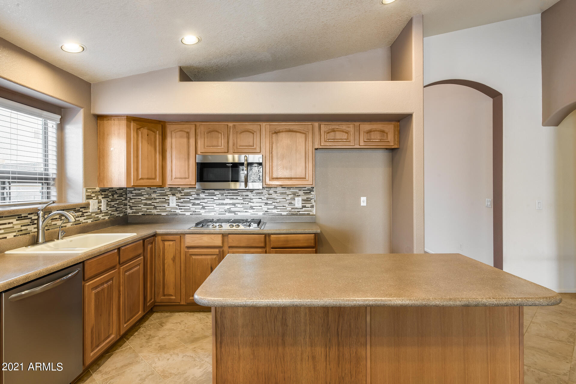 28919 North Nobel Road Phoenix, AZ 85085 - Photo 13 of 38 ChaseCapture-18