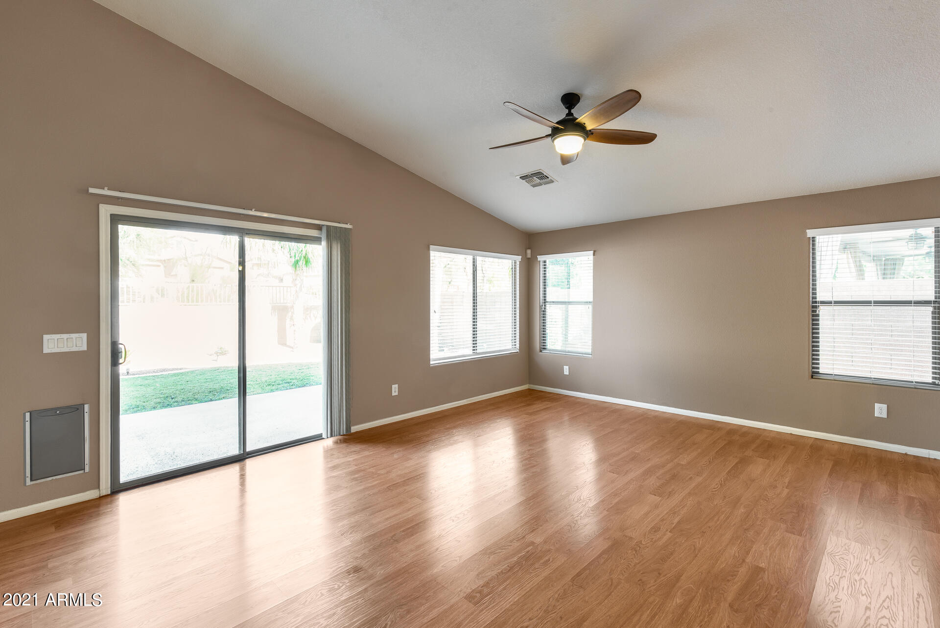 28919 North Nobel Road Phoenix, AZ 85085 - Photo 16 of 38 ChaseCapture-21