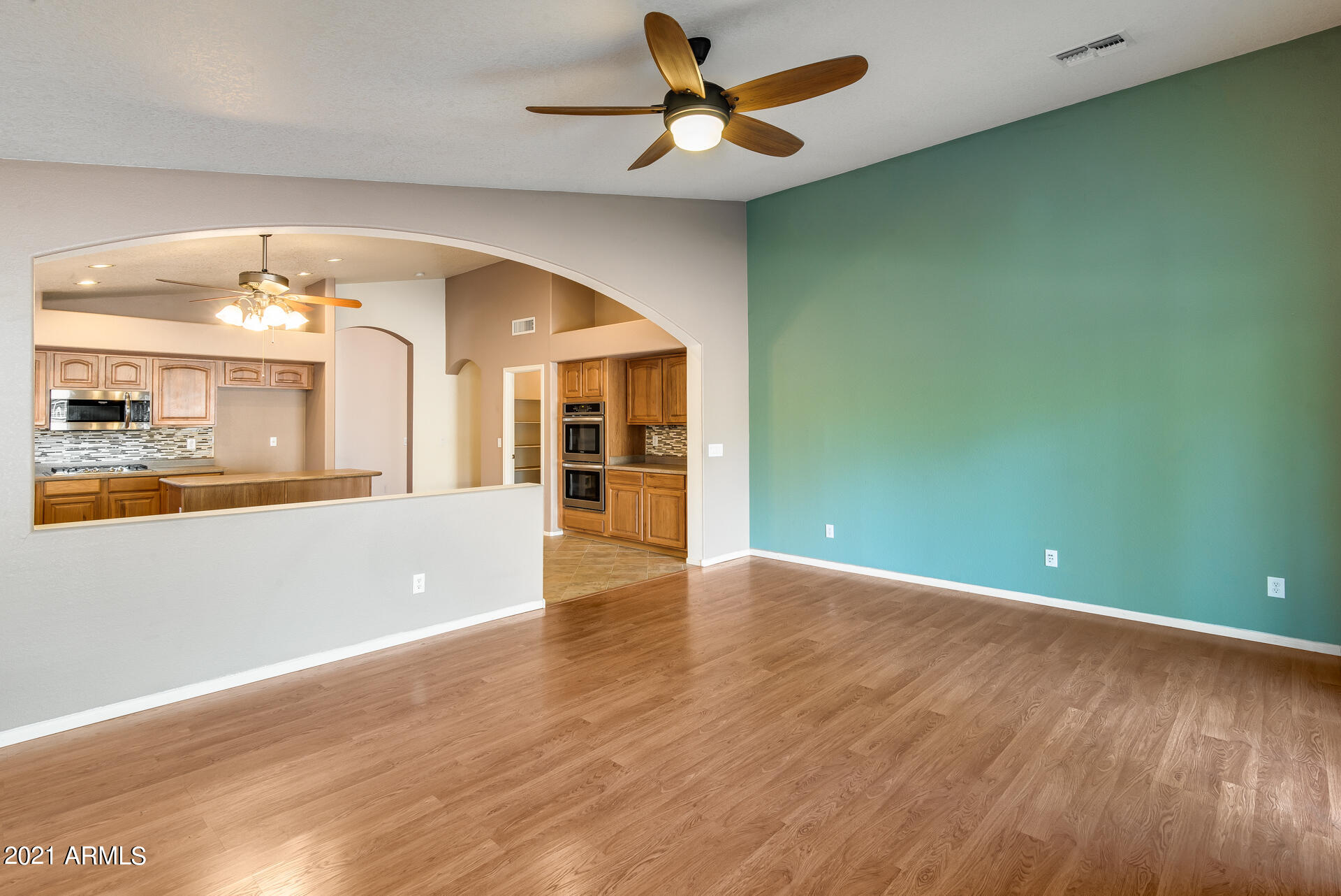 28919 North Nobel Road Phoenix, AZ 85085 - Photo 17 of 38 ChaseCapture-22