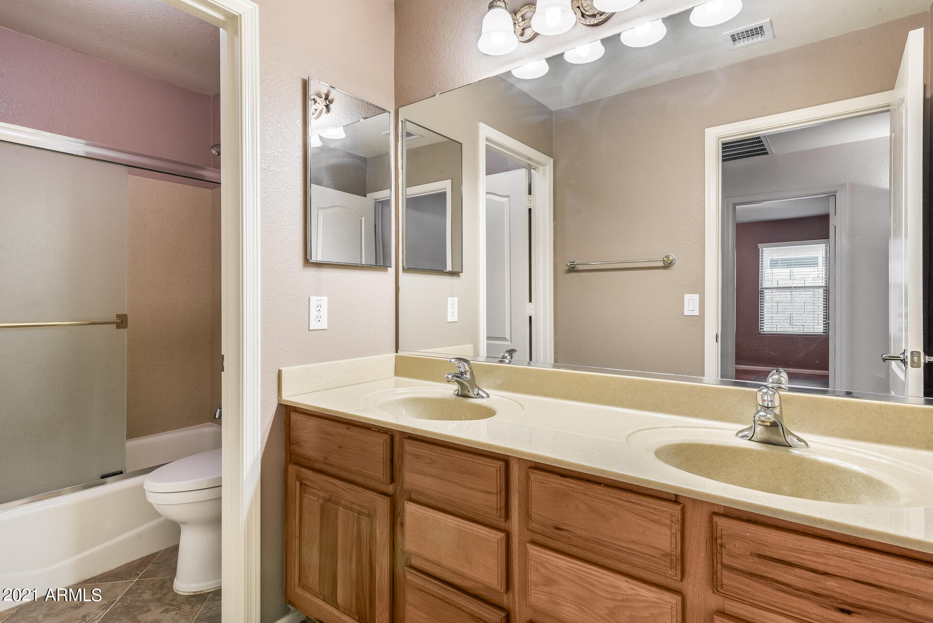 28919 North Nobel Road Phoenix, AZ 85085 - Photo 19 of 38 ChaseCapture-26