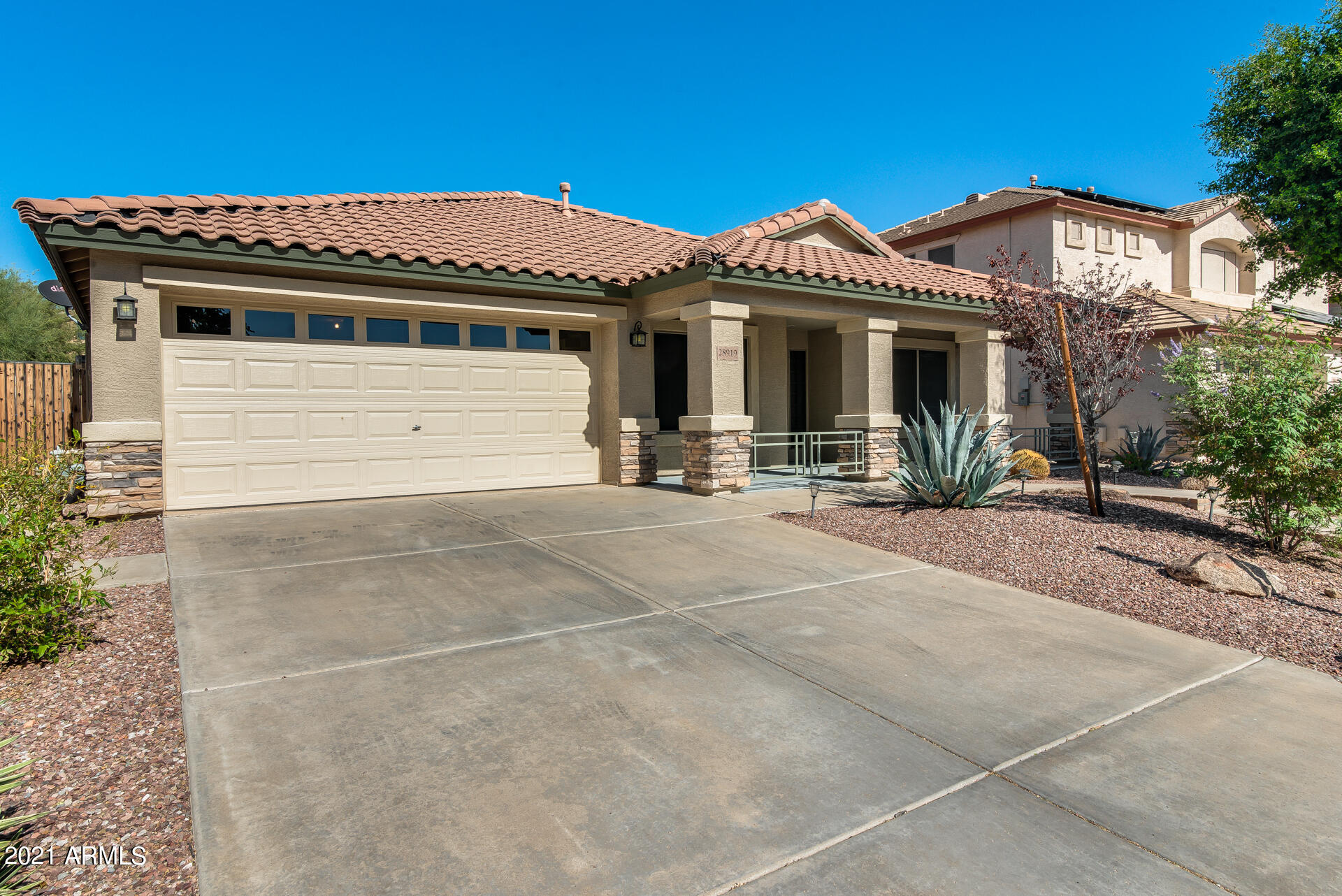 28919 North Nobel Road Phoenix, AZ 85085 - Photo 2 of 38 ChaseCapture-6