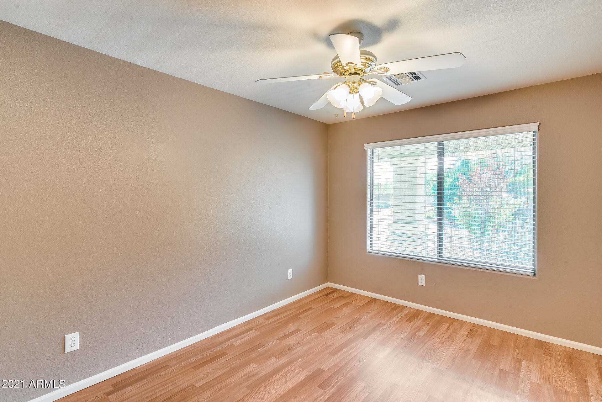 28919 North Nobel Road Phoenix, AZ 85085 - Photo 27 of 38 ChaseCapture-34