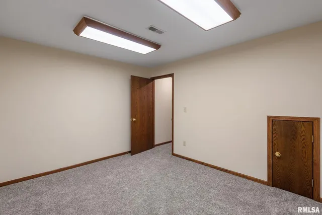 $395,000 | 306 13th Avenue, De Witt, IA 52742