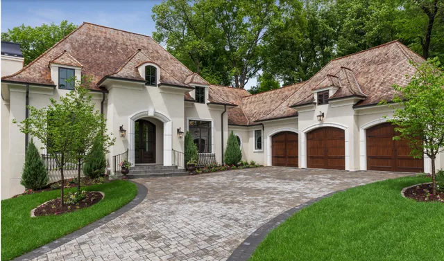 $3,149,500 | 405 Carpenters Point, Wayzata, MN 55391