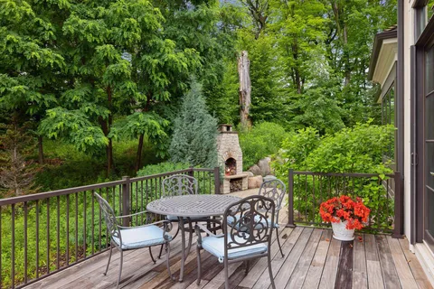 $3,149,500 | 405 Carpenters Point, Wayzata, MN 55391