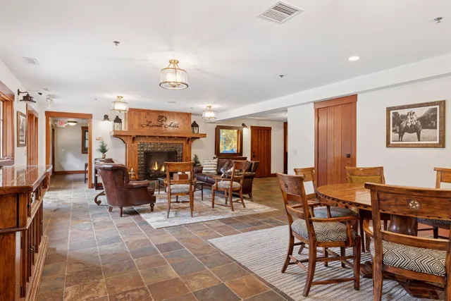 $3,149,500 | 405 Carpenters Point, Wayzata, MN 55391