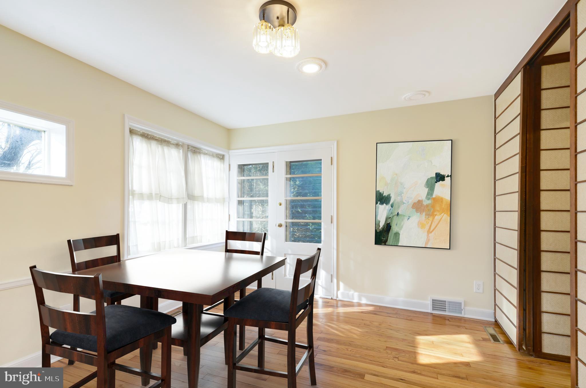 100 Emerald Avenue Reading, PA 19606 - Photo 7 of 33 Virtual Dining Room