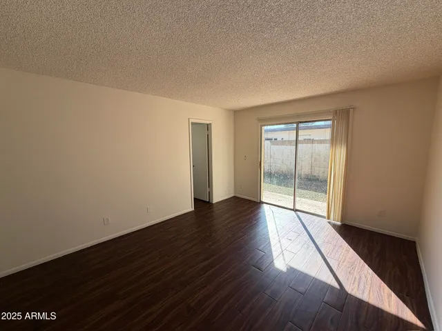 $2,100 | 1955 East Del Sur Drive, Tempe, AZ 85283