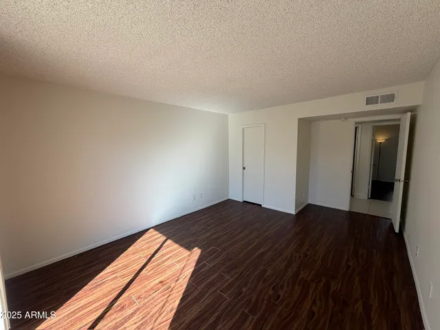 $2,100 | 1955 East Del Sur Drive, Tempe, AZ 85283