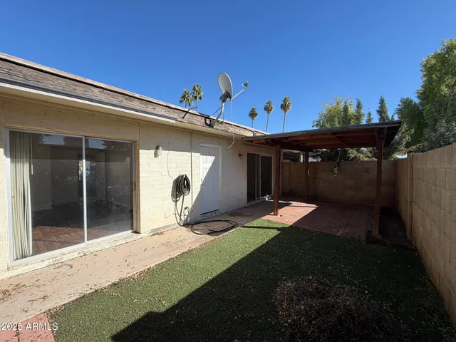 $2,100 | 1955 East Del Sur Drive, Tempe, AZ 85283