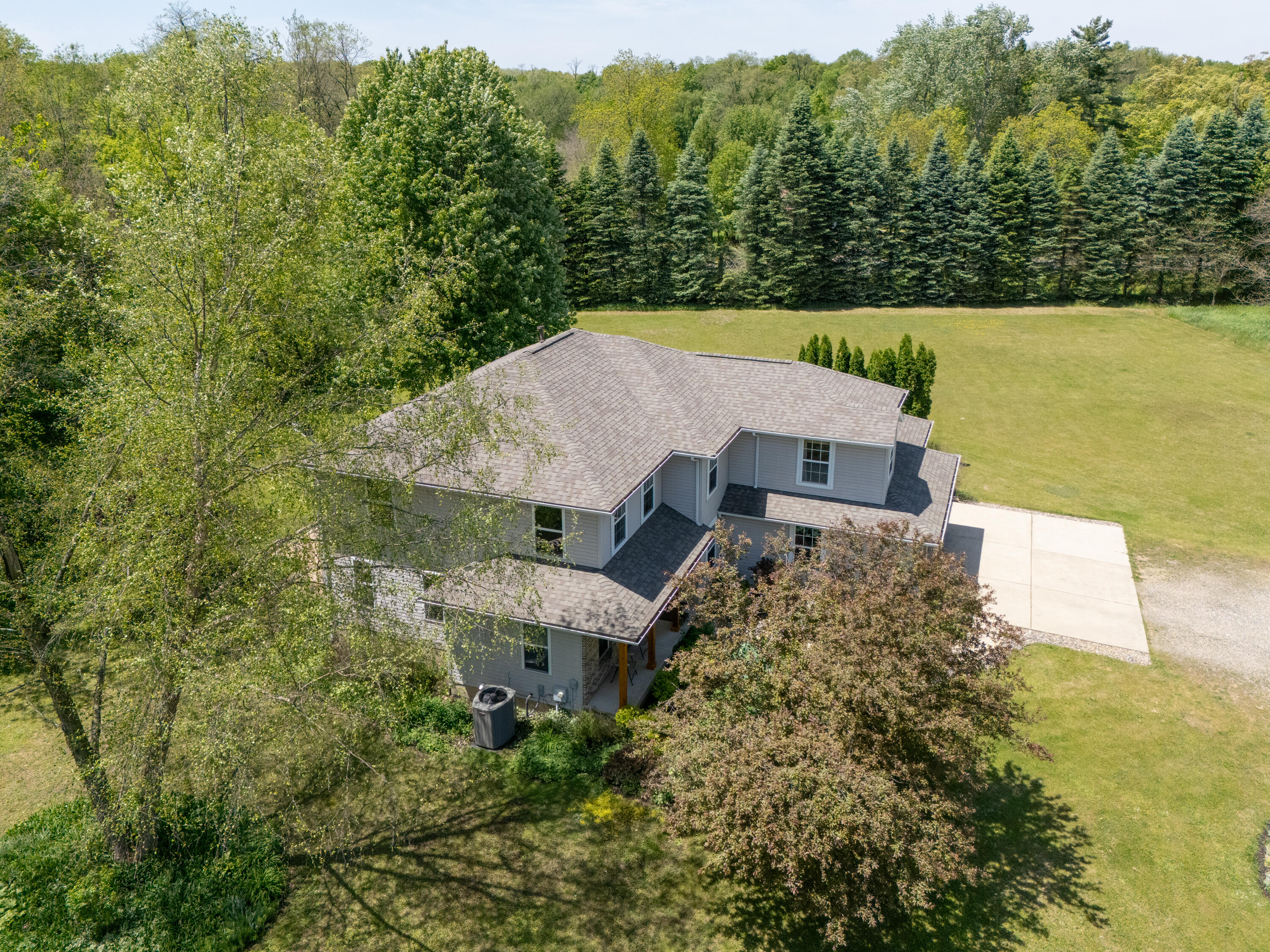 1042 Hunter Ridge Battle Creek, MI 49017 - Photo 42 of 47 1042 Hunters Ridge-509