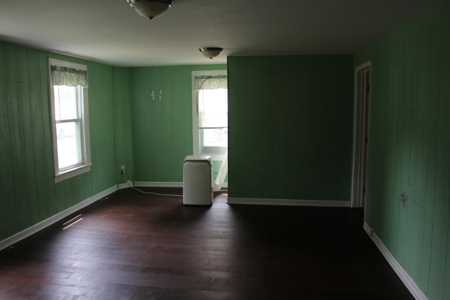 122 Locust Street Clinton, MI 49236 - Photo 31 of 74 Photo 32