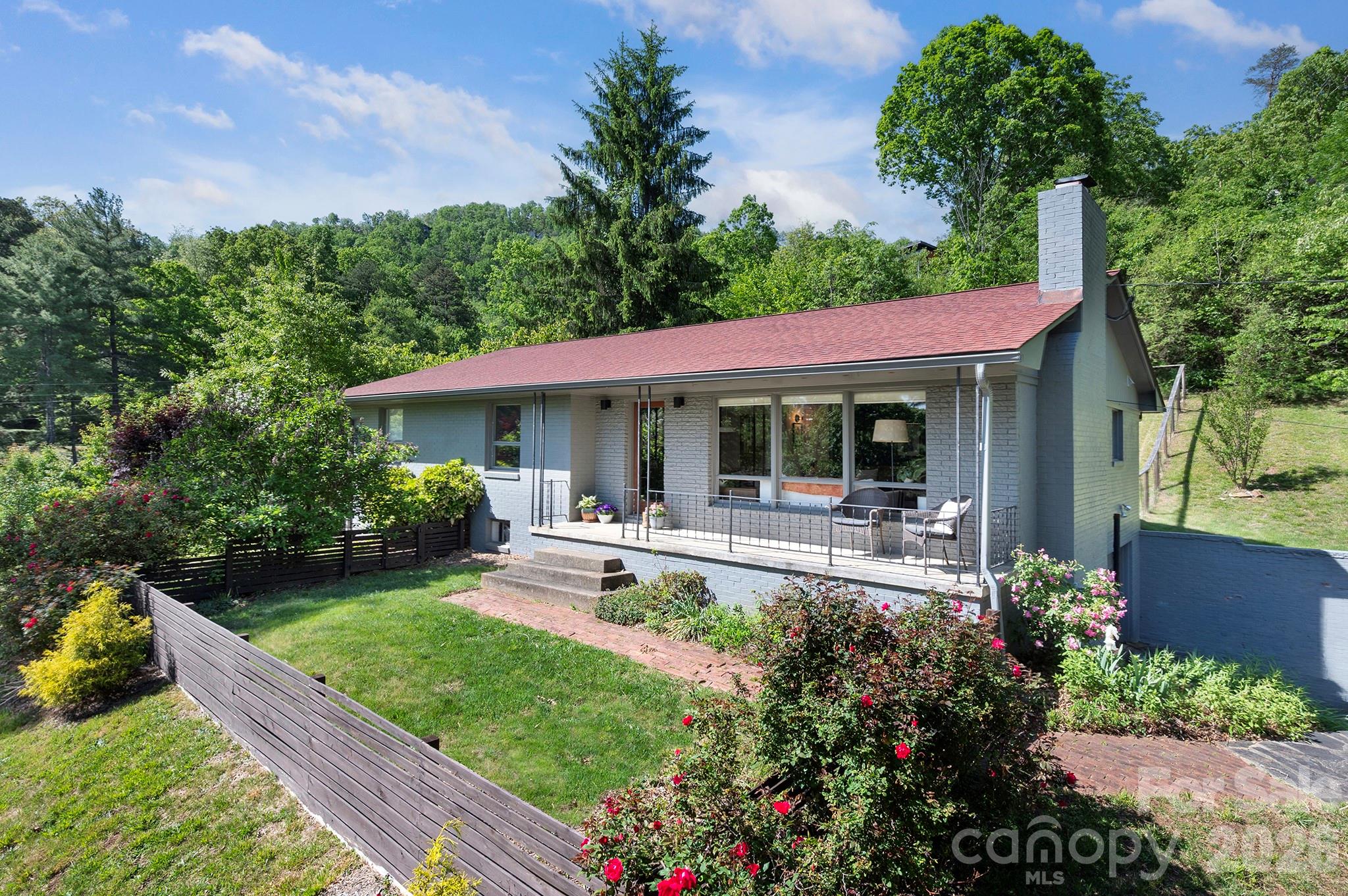 301 Stratford Road Asheville, NC 28804 - Photo 1 of 36