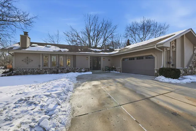 $499,900 | 3265 San Juan Trail, Brookfield, WI 53005