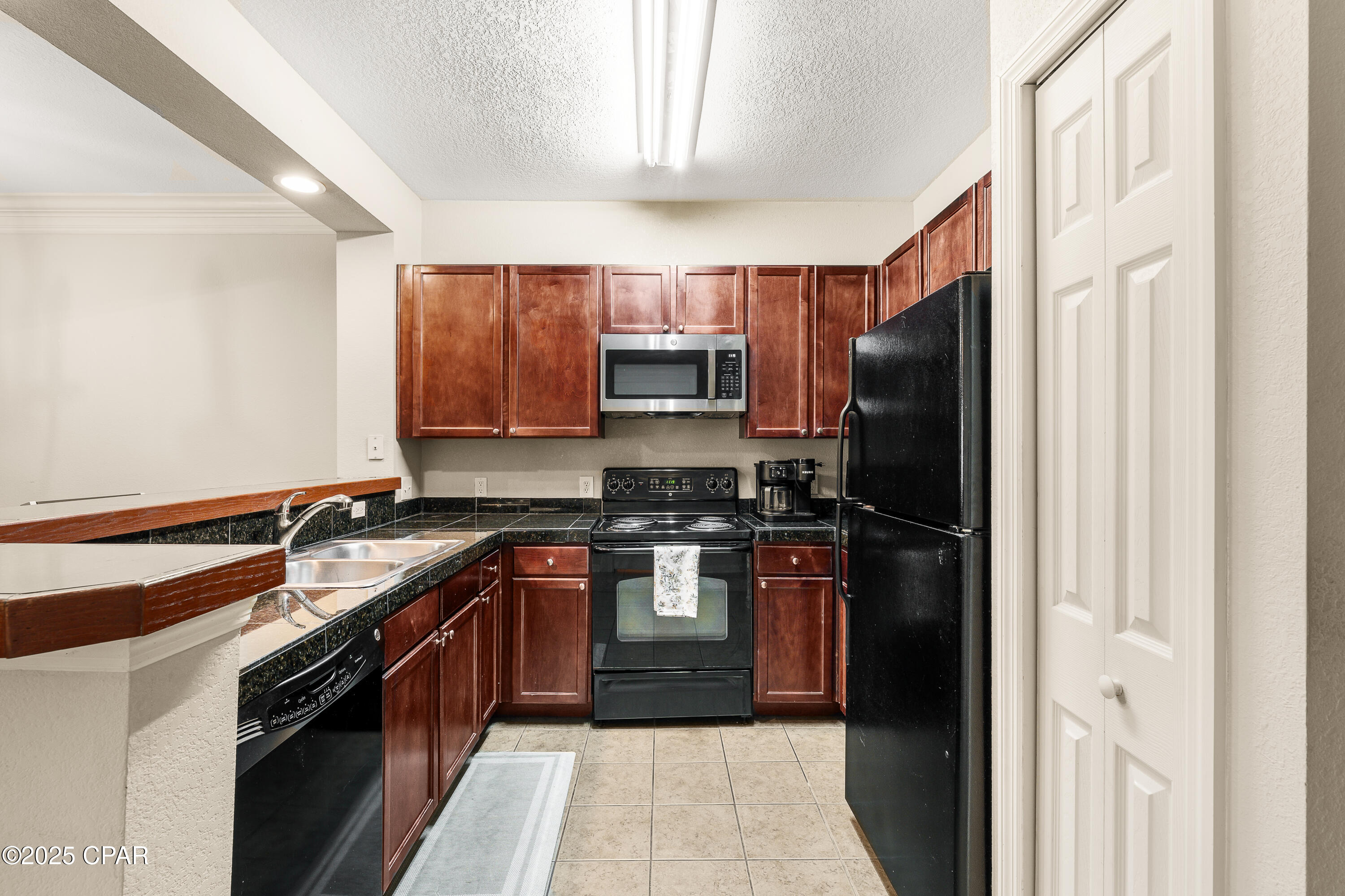 1507 Baldwin Rowe Circle Panama City, FL 32405 - Photo 5 of 28