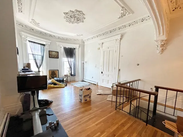 $3,200 | 670 Massachusetts Avenue, Unit 1, Boston, MA 02118