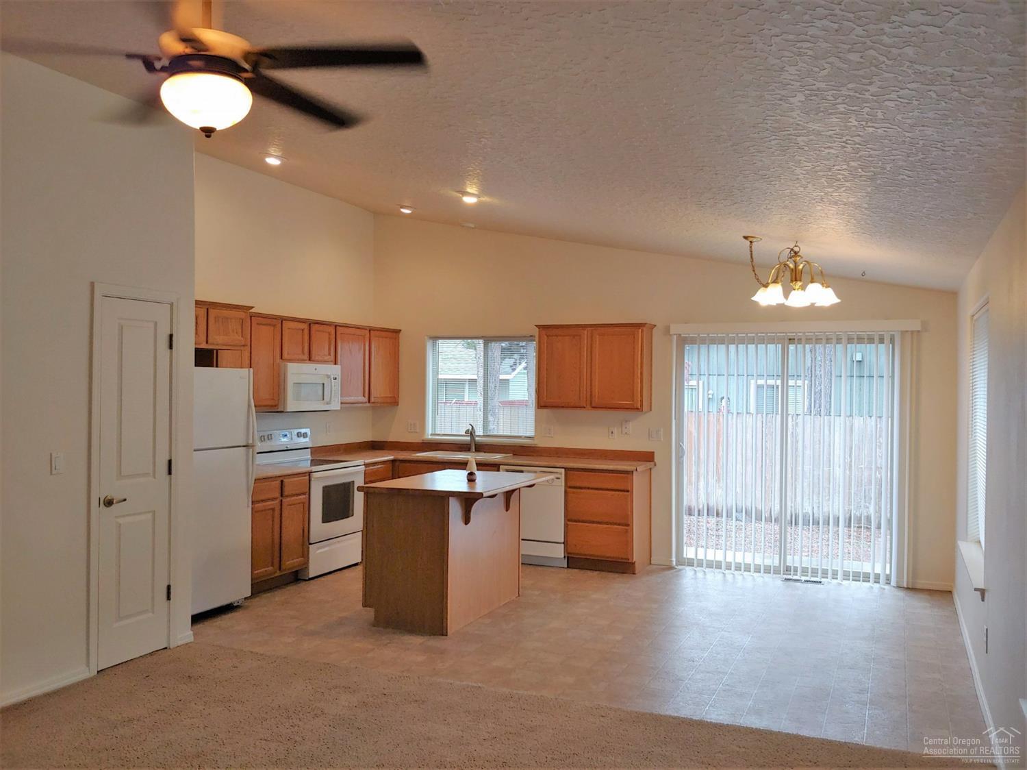 16468 Riley Drive La Pine, OR 97739 - Photo 5 of 12 Additional Photo