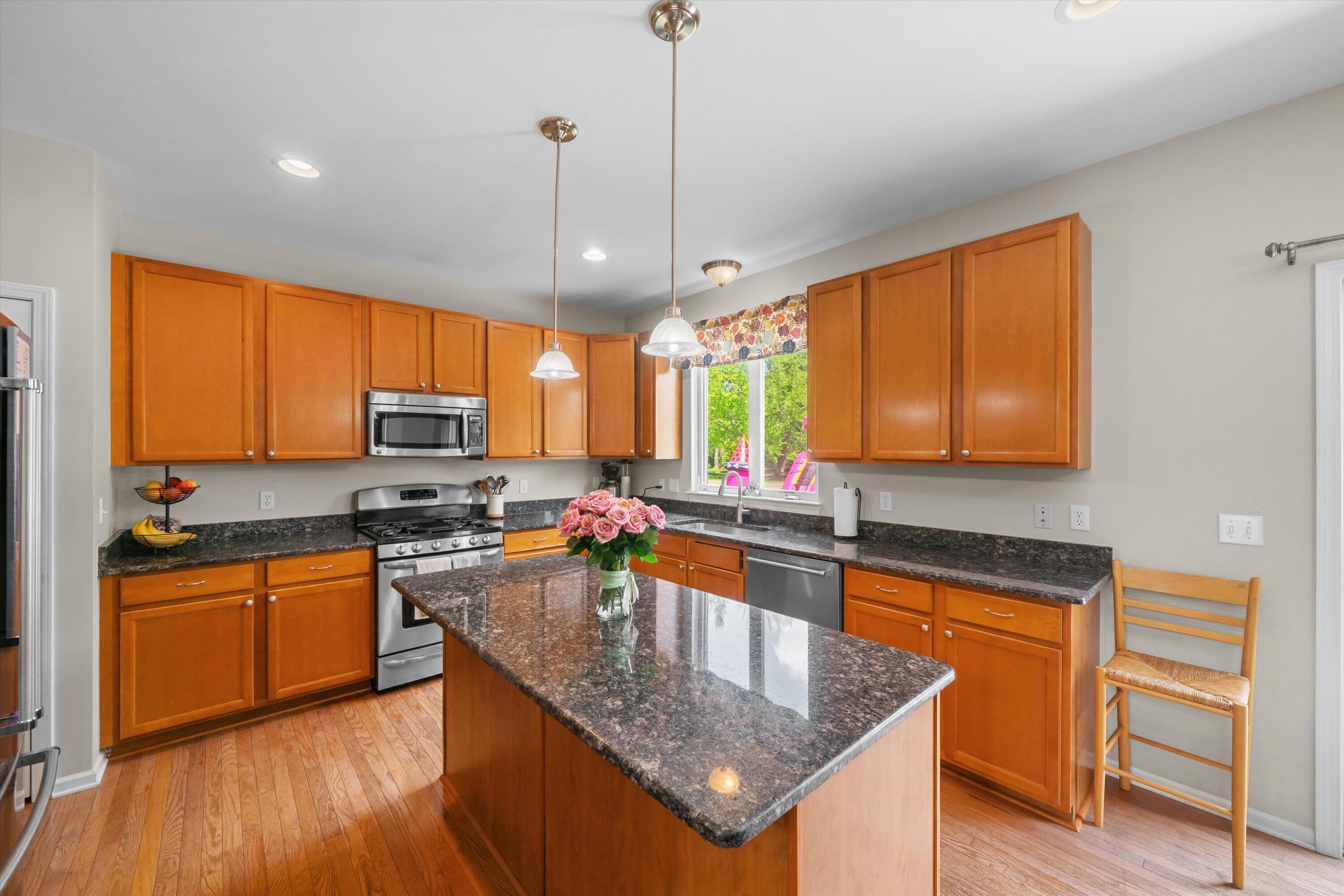 3727 Hogan Circle Rochester, MI 48307 - Photo 4 of 24 11-DSC05637