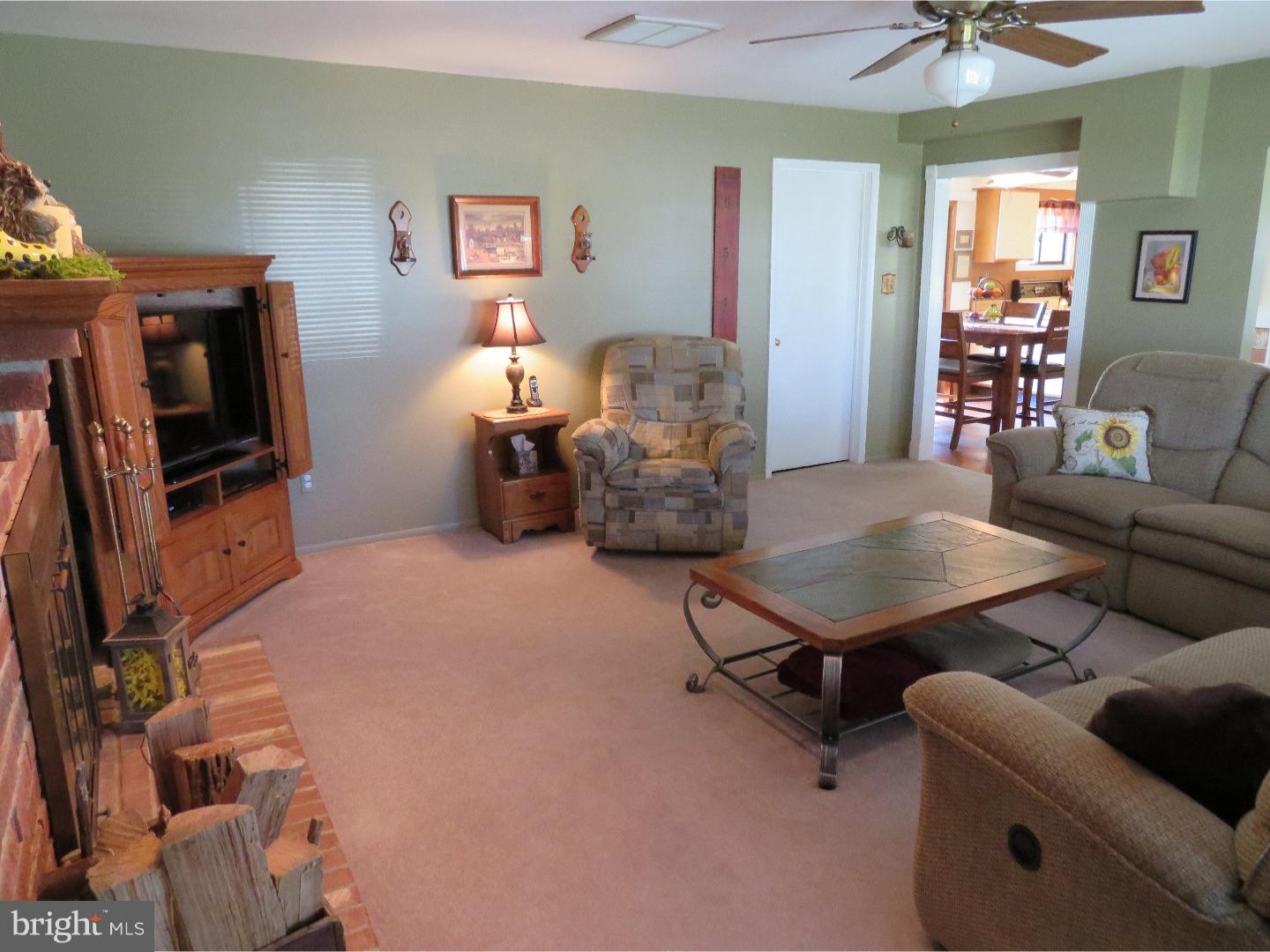 10 Crestwood Road Levittown, PA 19057 - Photo 7 of 25 Family Room