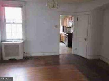 289 Sanford Road Upper Darby, PA 19082 - Photo 4 of 9