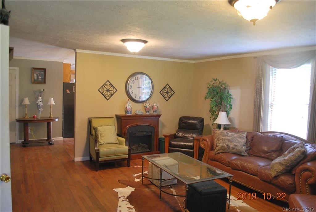2840 Mud Cut Road Marion, NC 28752 - Photo 11 of 41 Gallery Image 11