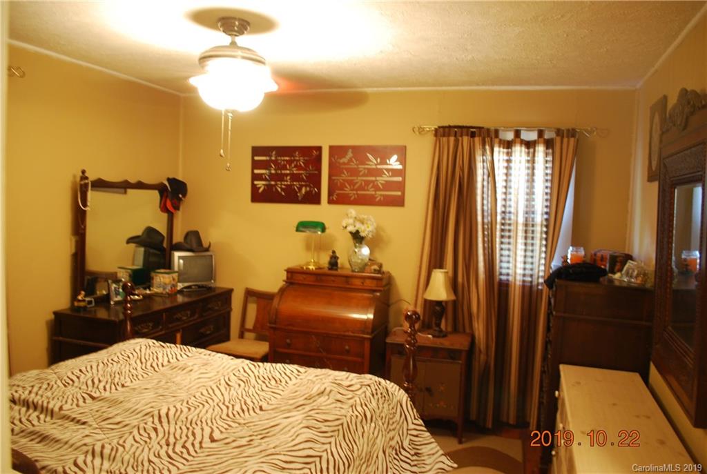 2840 Mud Cut Road Marion, NC 28752 - Photo 23 of 41 Gallery Image 23