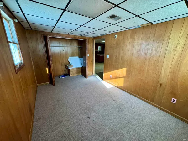 $79,900 | 300 North 9th Street, Petersburg, IN 47567