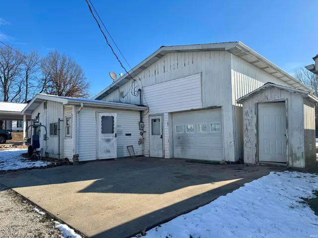 $79,900 | 300 North 9th Street, Petersburg, IN 47567