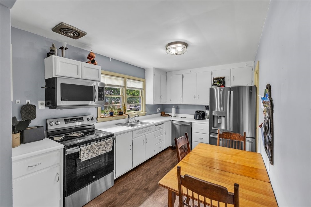 335 South Woodale Avenue Decatur, IL 62522 - Photo 6 of 23