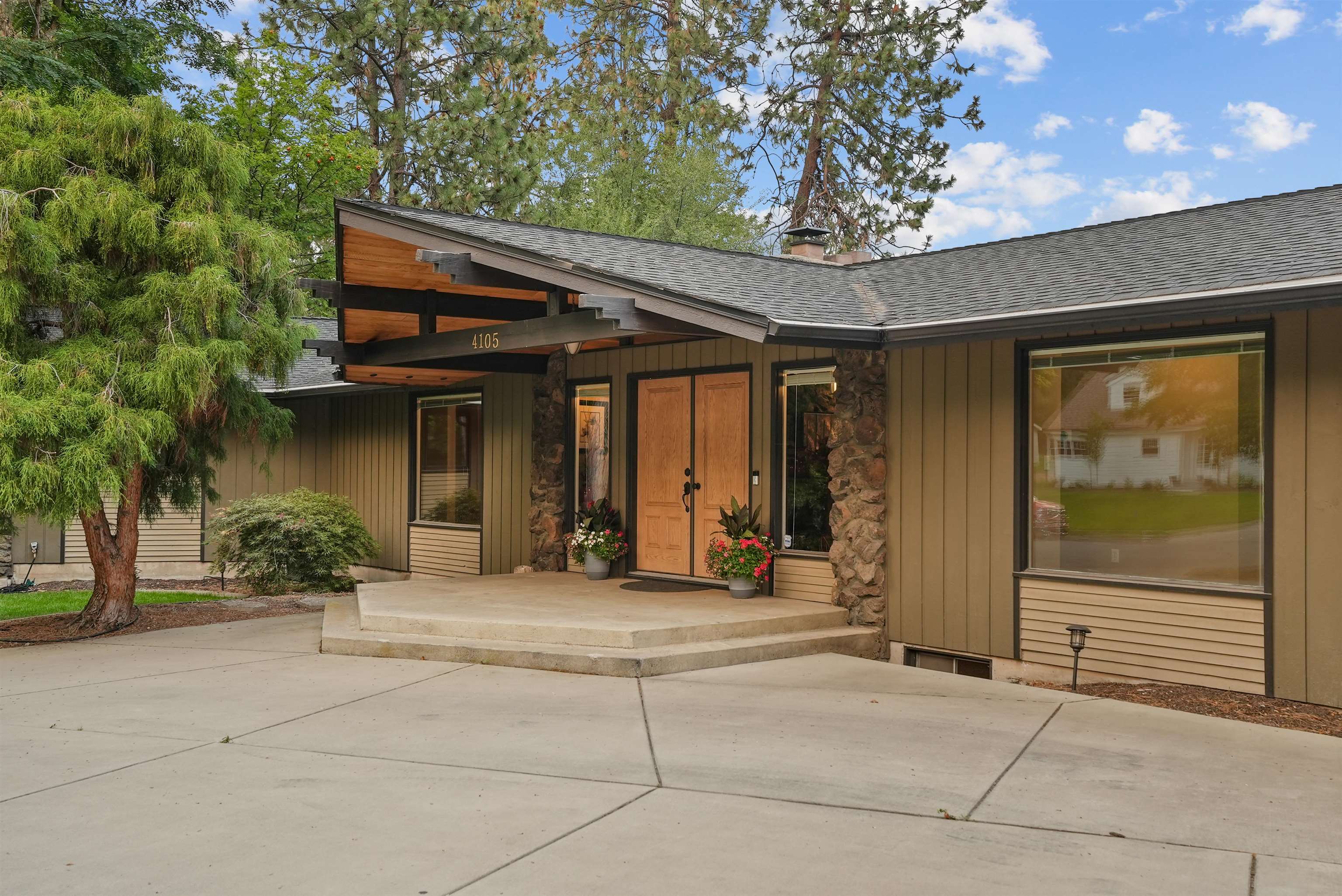 4105 South Adams Road Veradale, WA 99037 - Photo 1 of 50 Gallery Image 1