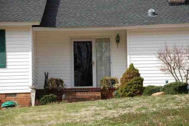 113 Windamere Road Easley, SC 29640 - Photo 3 of 25 Gallery Image 3
