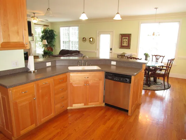 $699,999 | 519 7th Avenue South, North Myrtle Beach, SC 29582