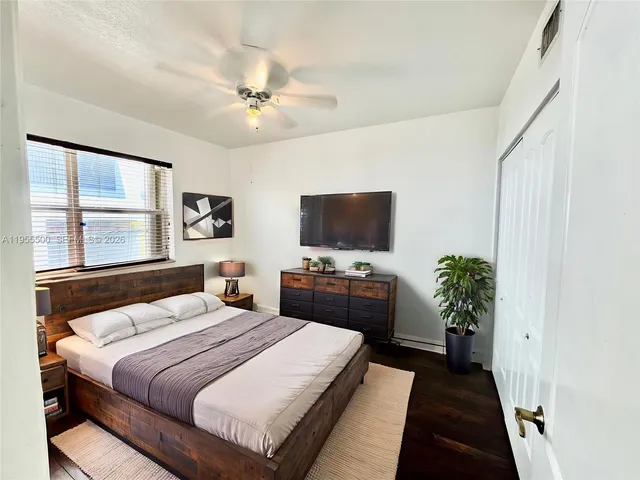 $2,400 | 7801 Hispanola Avenue, Unit 3, North Bay Village, FL 33141