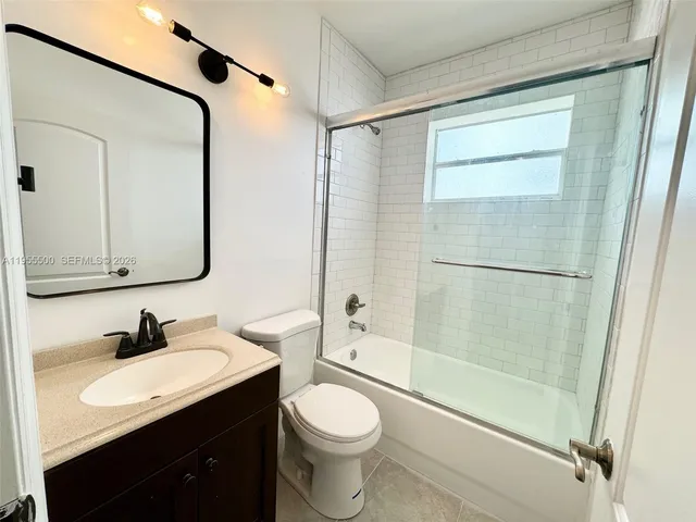 $2,400 | 7801 Hispanola Avenue, Unit 3, North Bay Village, FL 33141