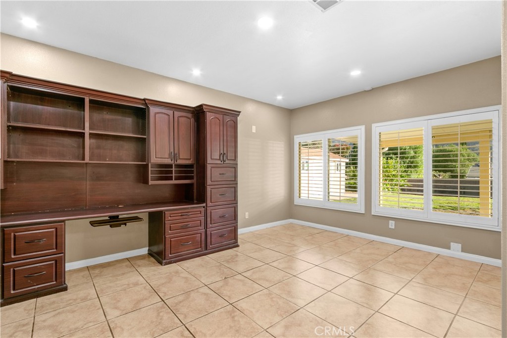 1496 Bryan Street Banning, CA 92220 - Photo 19 of 73