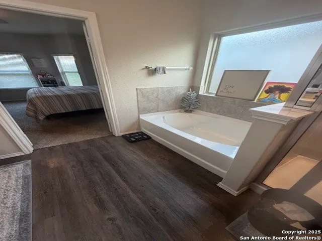 $1,950 | 15235 Selene View, San Antonio, TX 78245